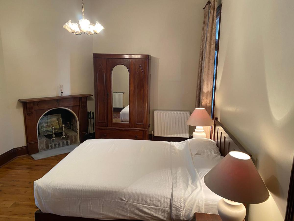 Yass Central Bed & Breakfast ภายนอก รูปภาพ
