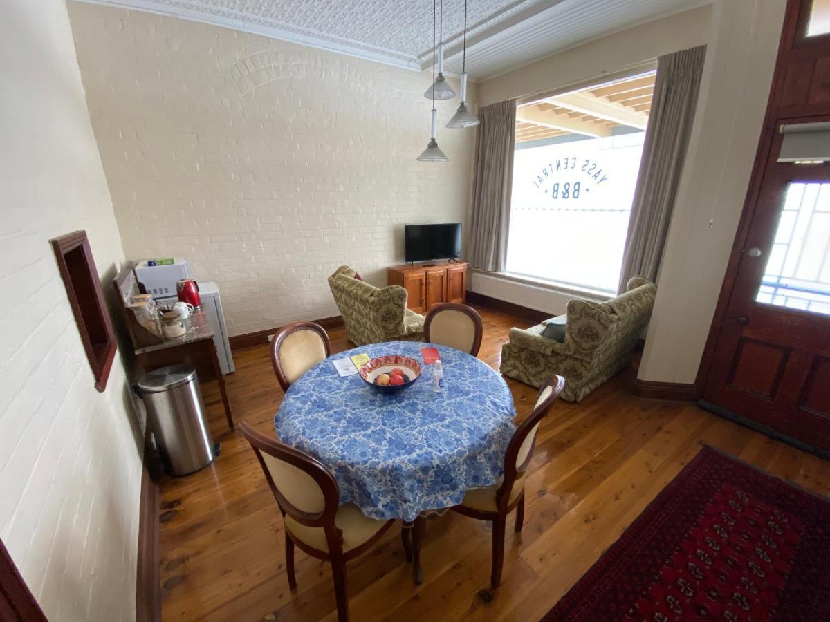 Yass Central Bed & Breakfast ภายนอก รูปภาพ