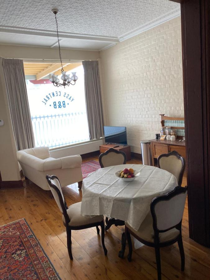 Yass Central Bed & Breakfast ภายนอก รูปภาพ